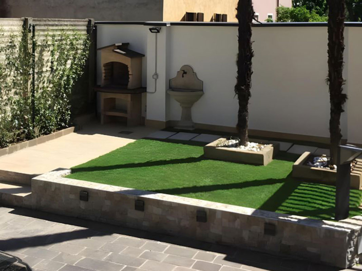 Riqualificazione esterna di un giardino a Monza